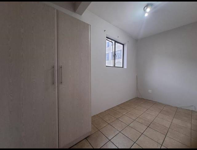 2 BEDROOM PROPERTY TO RENT IN GLENWOOD